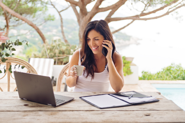 digital nomad working outdoors